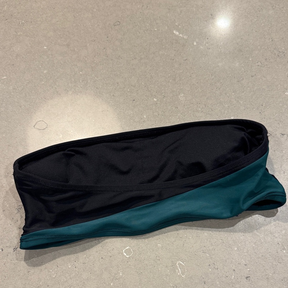 Forever 21 Black and Teal Bandeau Bikini Top Size Medium - Picture 5 of 8